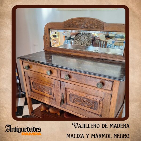 Vajillero de Madera en Roble con Mármol Negro